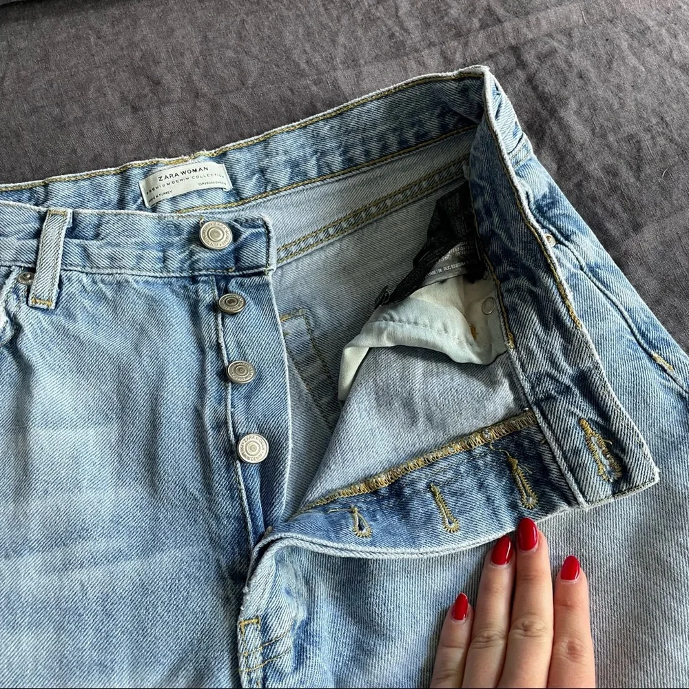 Zara Straight Jean - Picture 9 of 9